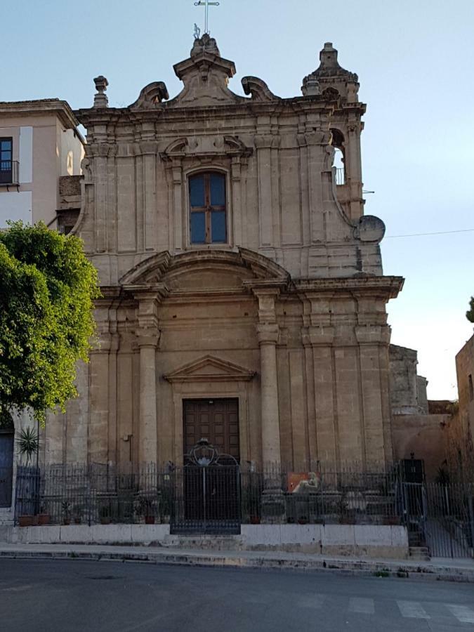 Casa Vacanze Villa D'Orleans Palermo Exterior photo